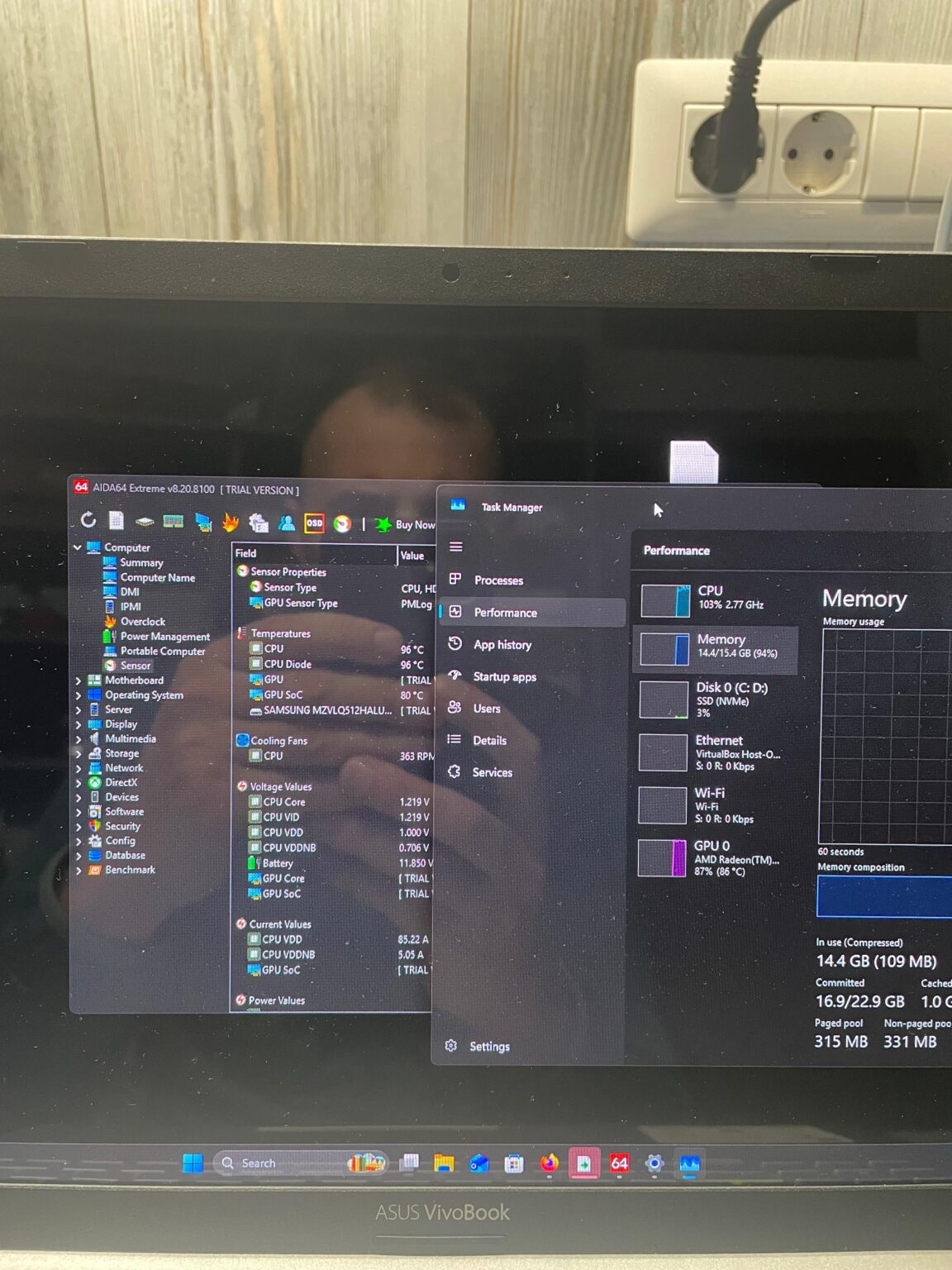 Curatare laptop si aplicare pasta termoconductoare ASUS VivoBook M513U OLED (3)
