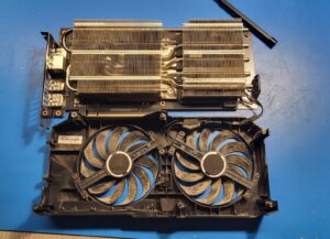 curatare calculator gaming si inlocuire pasta (11)